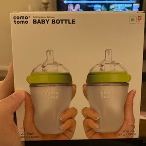 Comotomo 2 pack 8 oz. bottles